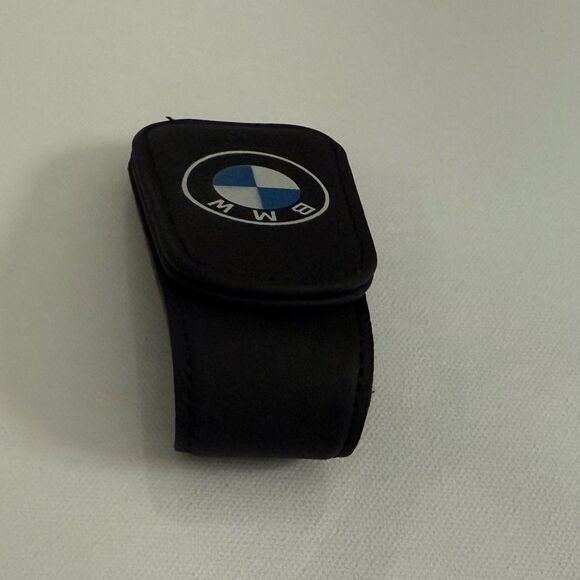 BMW Sunglass Holder for Car with Logo Black Leather NWT - Picture 4 of 12